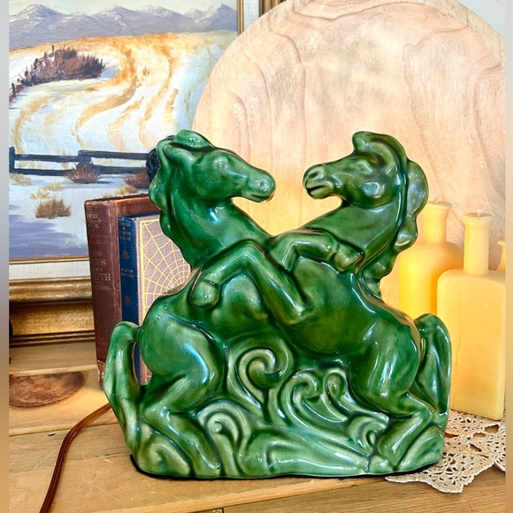Other - MID Century vintage jade green ceramic horse TV lamp WORKS! Stunning Color